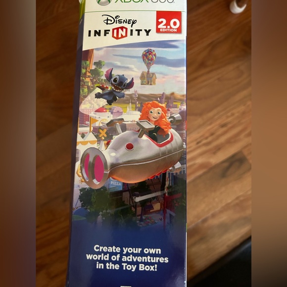 Xbox 360, Disney Infinity 2.0 with disk and the game thing with cord. Toy box. - Picture 6 of 11